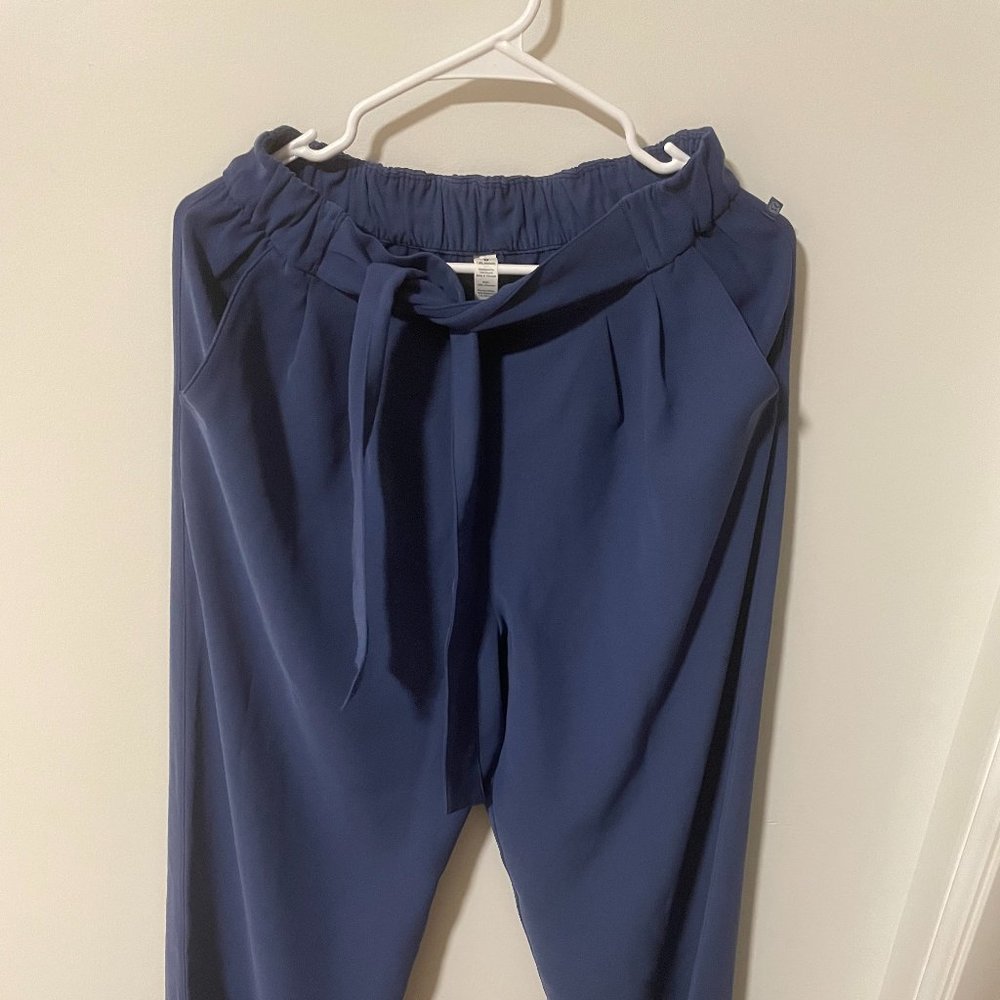 Lululemon blue wide legged drawstring flowy pants